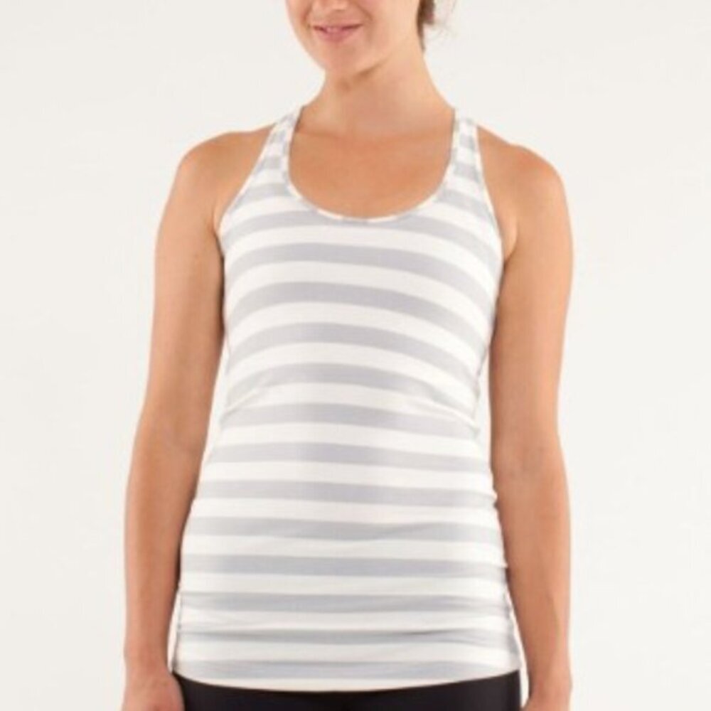 LULULEMON Cool Racerback Tank. Size 6